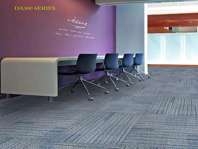 Da300-500 100% PVC Backing and Polypropylene Fiber Polyamide Fire Resistant PVC Backing Commercial Carpet Tile 50*50
